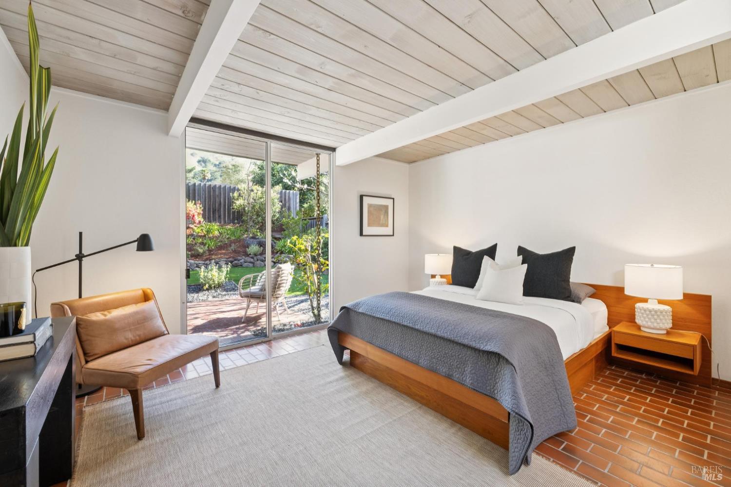 Detail Gallery Image 29 of 58 For 1200 Idylberry Rd, San Rafael,  CA 94903 - 4 Beds | 2 Baths