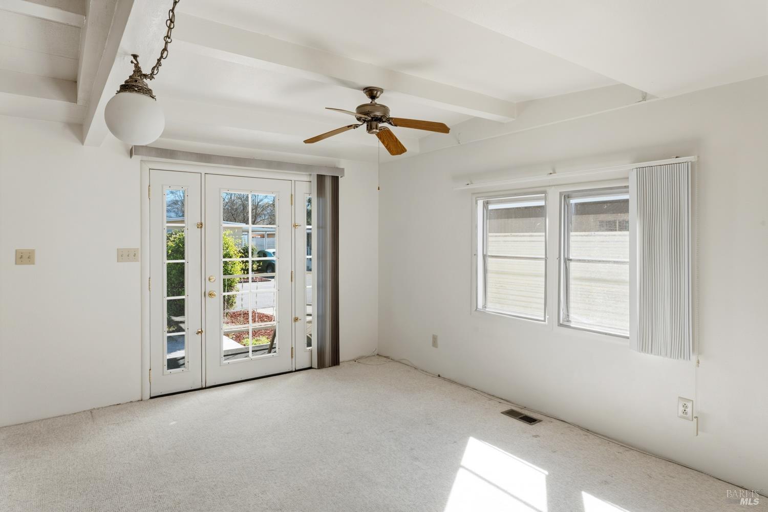 Detail Gallery Image 10 of 19 For 660 Leslie St 60, Ukiah,  CA 95482 - 2 Beds | 1/1 Baths