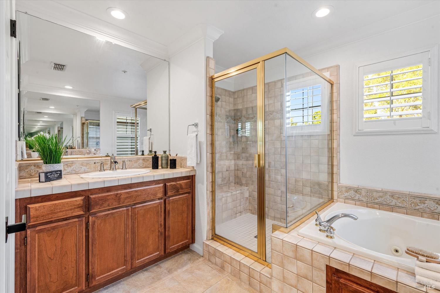 Detail Gallery Image 19 of 30 For 95 Summerbrooke Cir, Napa,  CA 94558 - 4 Beds | 3/1 Baths