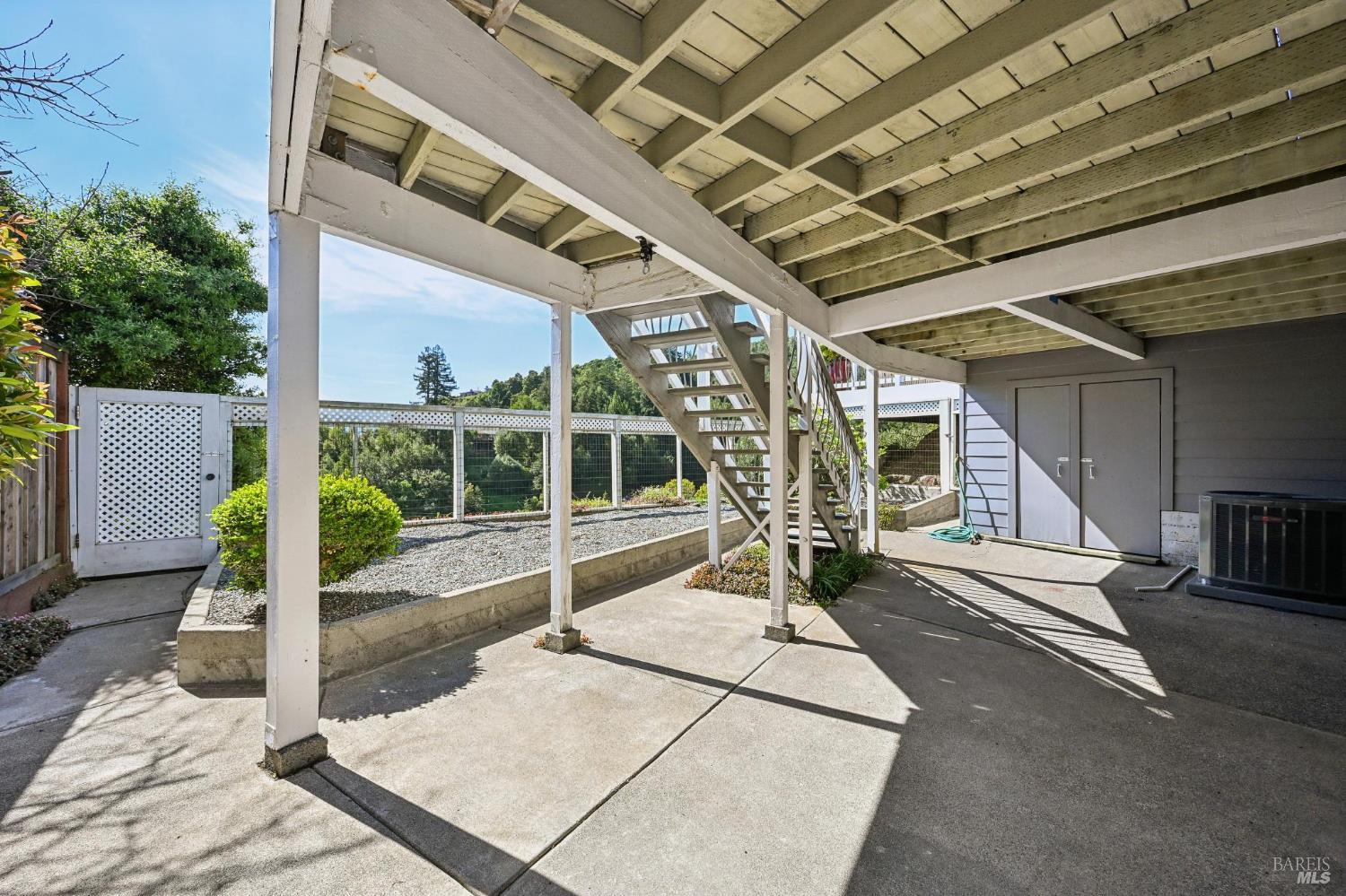 Detail Gallery Image 59 of 61 For 113 Convent Ct, San Rafael,  CA 94901 - 3 Beds | 2/2 Baths