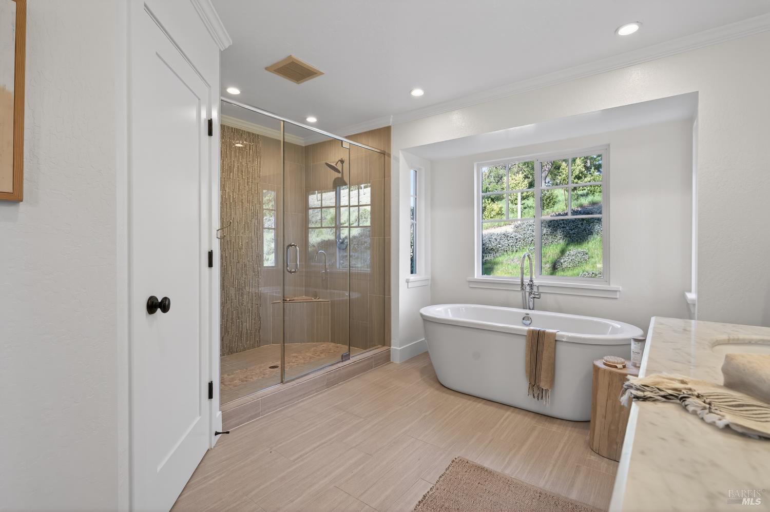 Detail Gallery Image 27 of 53 For 20 Archibald Ln, Novato,  CA 94945 - 4 Beds | 3/1 Baths