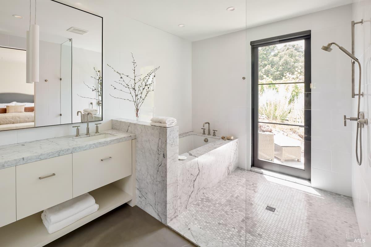 Detail Gallery Image 44 of 73 For 710 Soscol Creek Rd, Napa,  CA 94558 - 5 Beds | 5/1 Baths