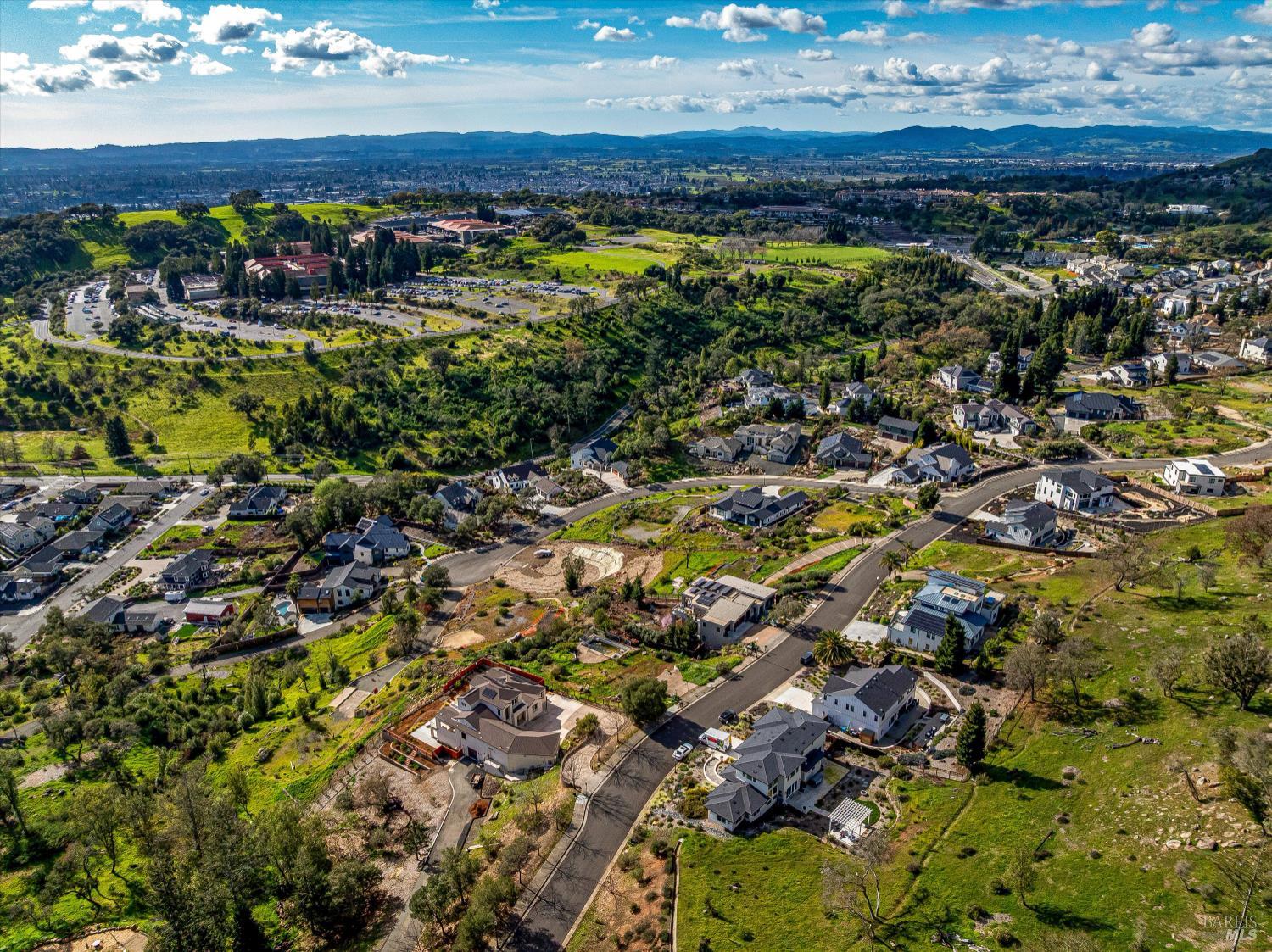 Detail Gallery Image 10 of 12 For 3648 Crown Hill Dr, Santa Rosa,  CA 95404 - – Beds | – Baths
