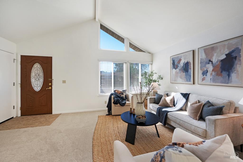 Detail Gallery Image 9 of 27 For 962 Camino Coronado Unkn, Rohnert Park,  CA 94928 - 4 Beds | 2 Baths