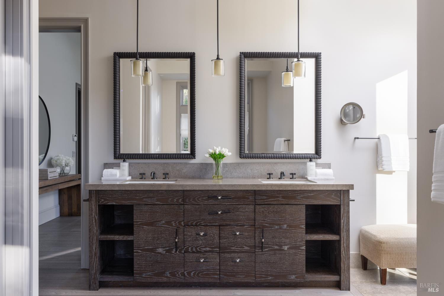 Detail Gallery Image 28 of 57 For 4504 Redwood Rd, Napa,  CA 94558 - 4 Beds | 3/1 Baths