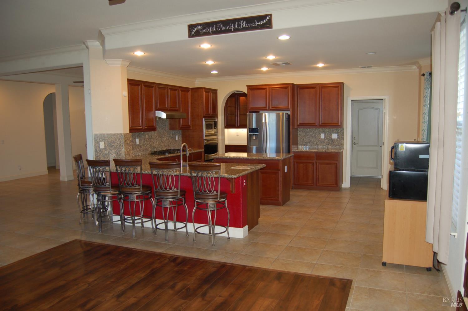 Detail Gallery Image 5 of 14 For 1064 Diamante St, Rio Vista,  CA 94571 - 2 Beds | 2/1 Baths