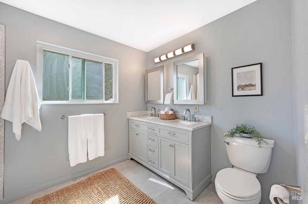 Detail Gallery Image 19 of 31 For 8148 Bodega Ave, Sebastopol,  CA 95472 - 3 Beds | 1/1 Baths