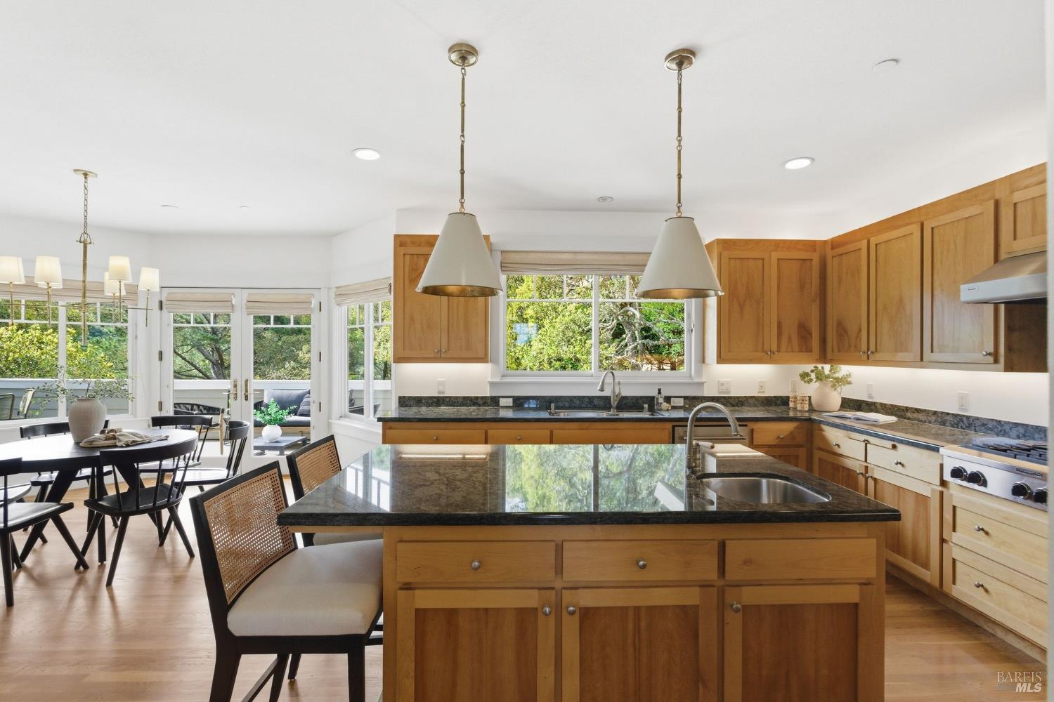 Detail Gallery Image 28 of 58 For 711 Forest Way, Mill Valley,  CA 94941 - 4 Beds | 3/1 Baths