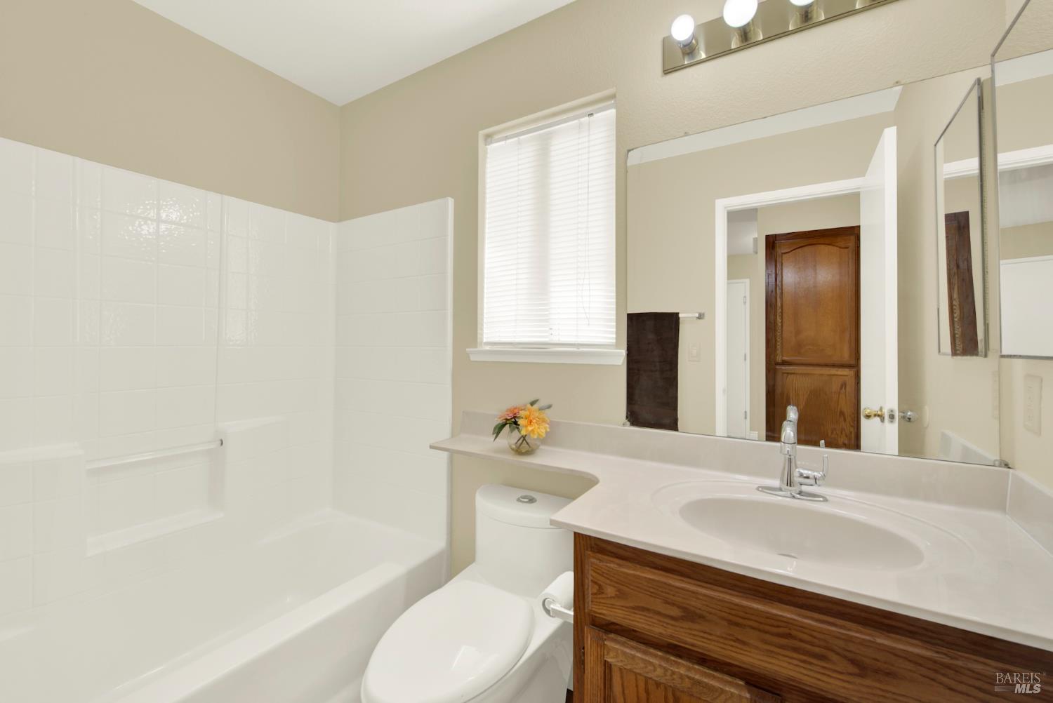 Detail Gallery Image 30 of 50 For 329 Ridgecrest Cir, Suisun City,  CA 94585 - 2 Beds | 2 Baths