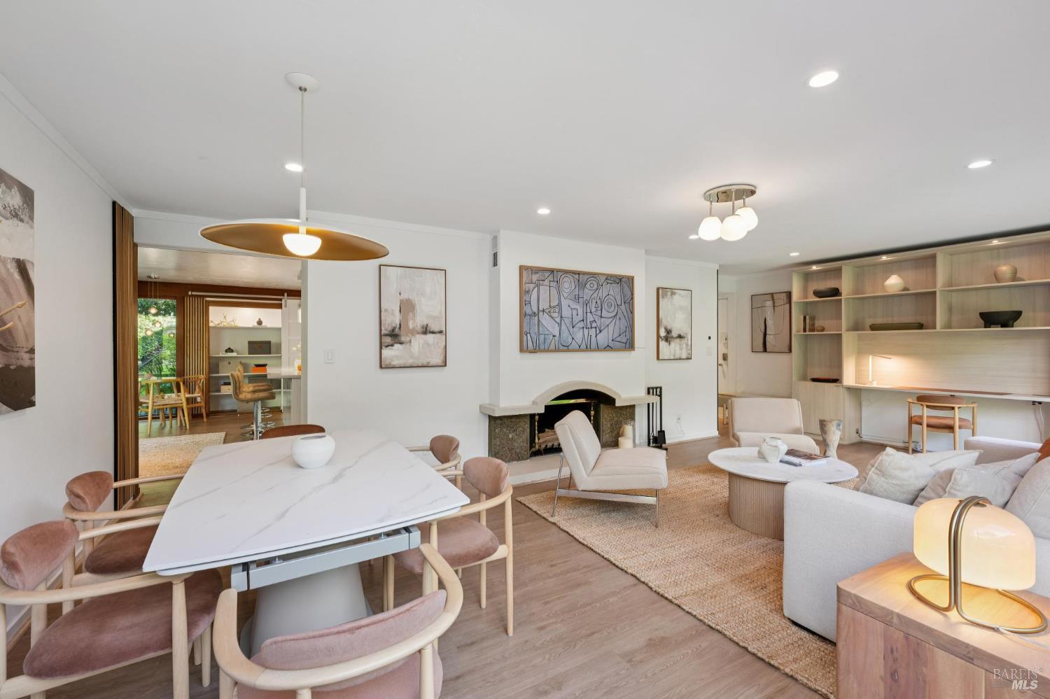 Detail Gallery Image 17 of 58 For 2 Lyford Dr #6,  Tiburon,  CA 94920 - 2 Beds | 2 Baths