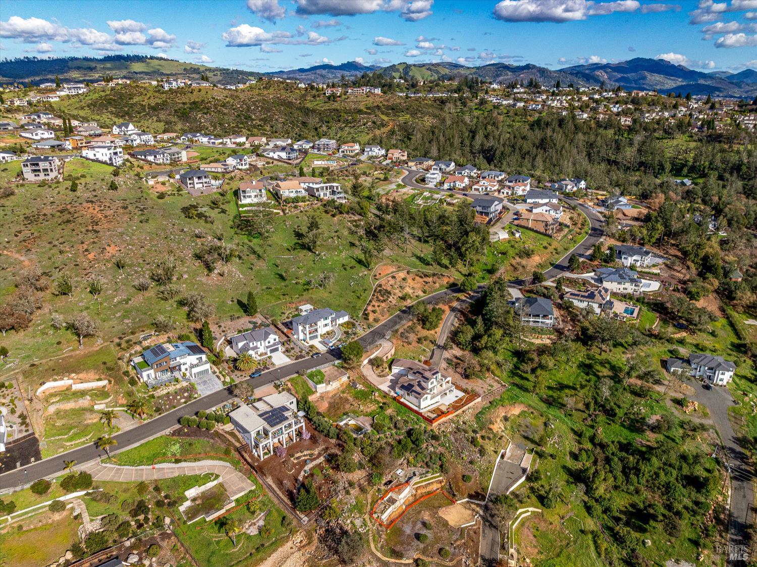 Detail Gallery Image 5 of 12 For 3648 Crown Hill Dr, Santa Rosa,  CA 95404 - – Beds | – Baths