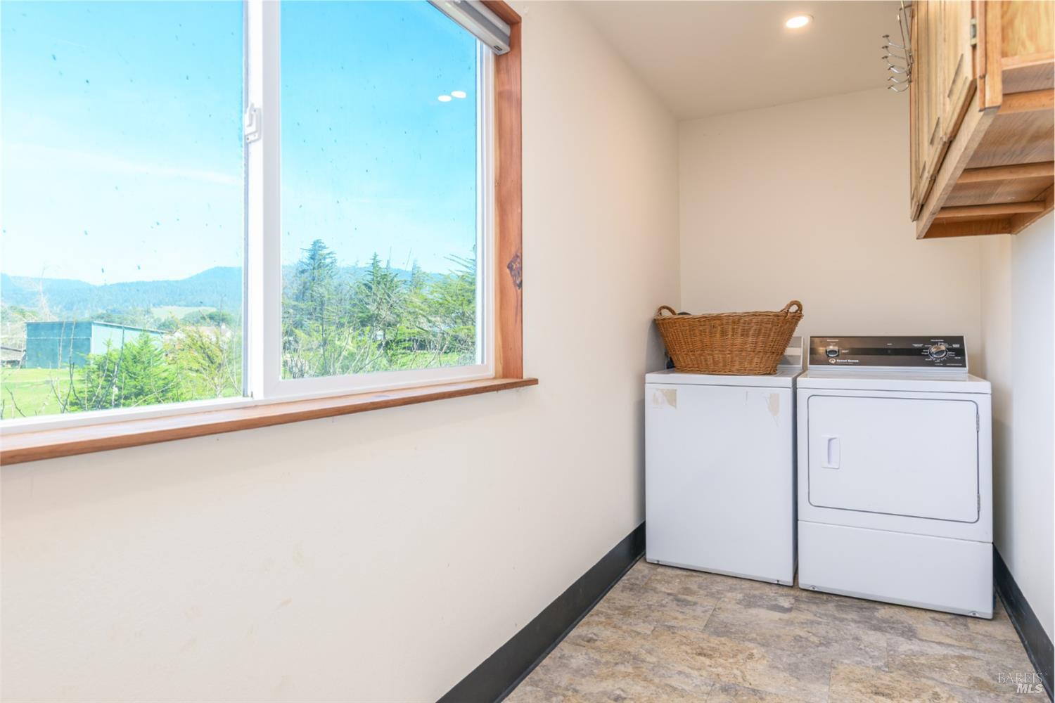 Detail Gallery Image 16 of 40 For 44120 Biaggi Rd, Manchester,  CA 95459 - 2 Beds | 2/1 Baths