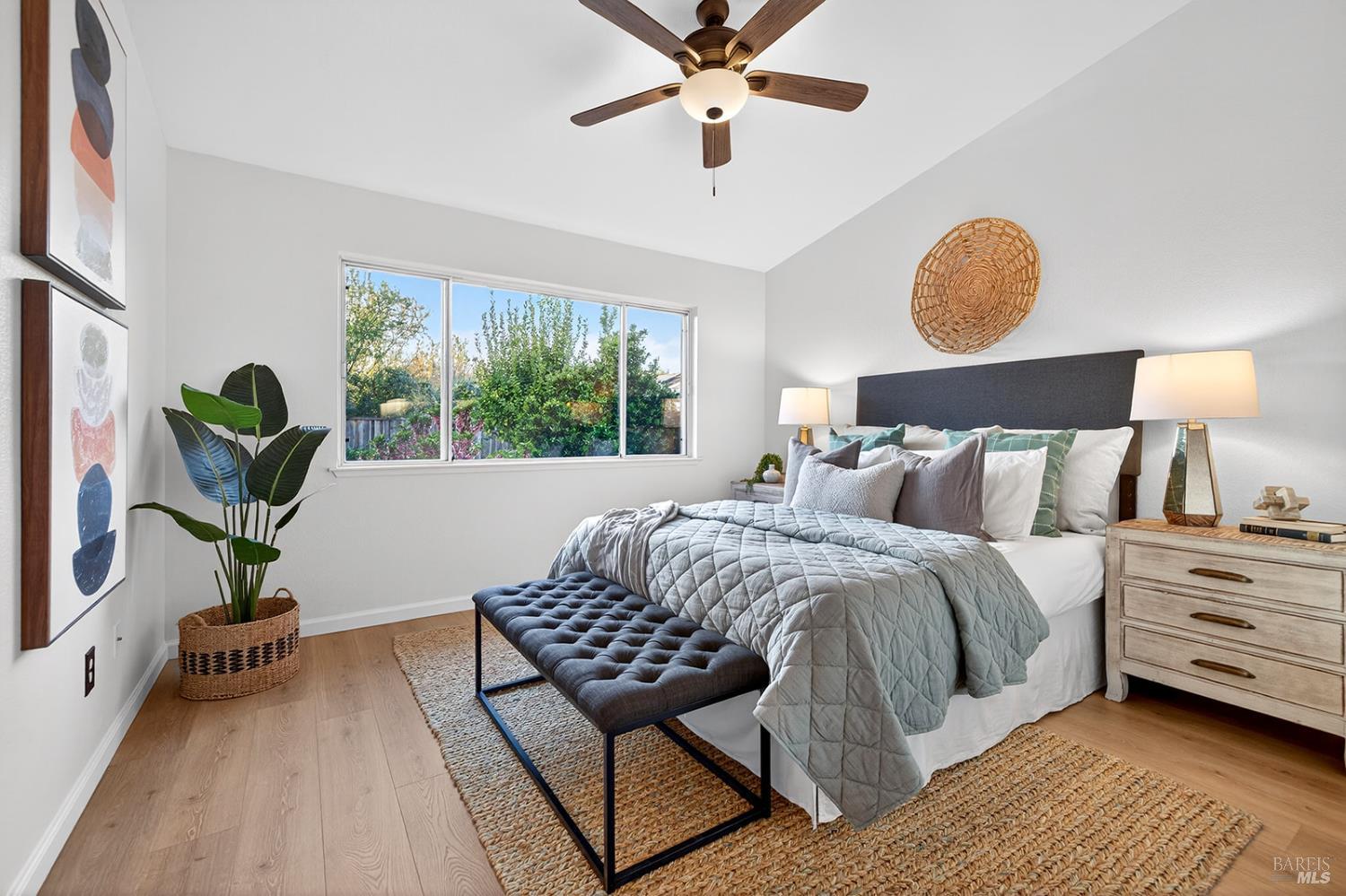 Detail Gallery Image 26 of 48 For 1056 Esparto Ct, Windsor,  CA 95492 - 3 Beds | 2 Baths
