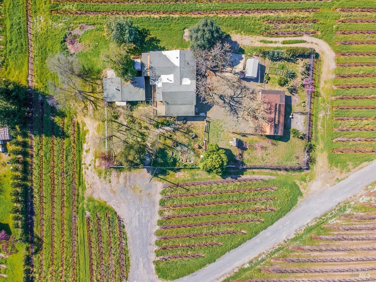 Detail Gallery Image 43 of 43 For 21399 River Ln, Geyserville,  CA 95441 - 2 Beds | 1 Baths