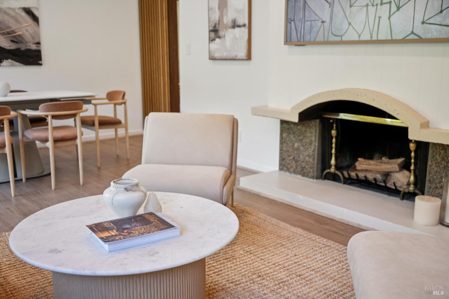 Detail Gallery Image 9 of 58 For 2 Lyford Dr #6,  Tiburon,  CA 94920 - 2 Beds | 2 Baths