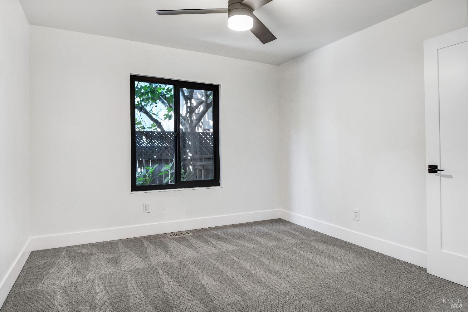 Detail Gallery Image 33 of 48 For 690 Hudson Ct, Sonoma,  CA 95476 - 4 Beds | 3 Baths