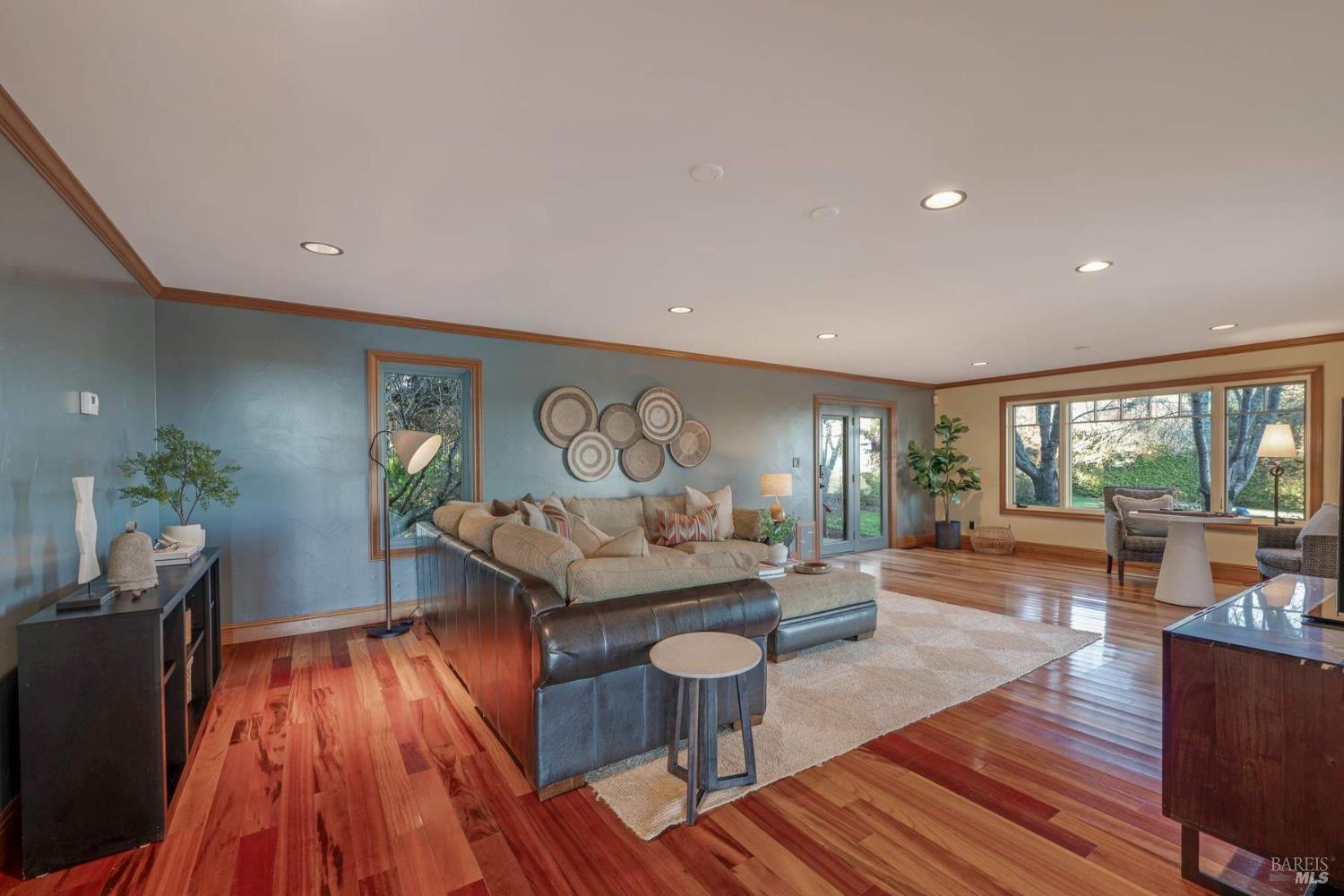 Detail Gallery Image 15 of 46 For 11799 Barnett Valley Rd, Sebastopol,  CA 95472 - 3 Beds | 5/1 Baths