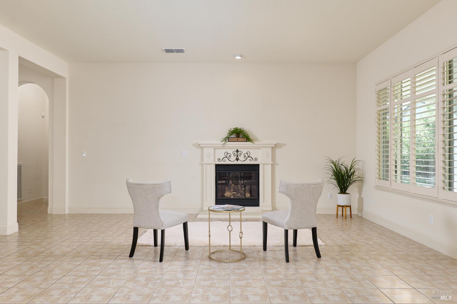Detail Gallery Image 6 of 36 For 721 Michelbook Ln, Rio Vista,  CA 94571 - 2 Beds | 2/1 Baths
