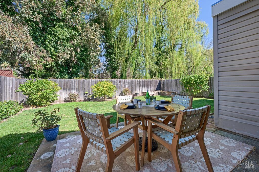 Detail Gallery Image 23 of 27 For 962 Camino Coronado Unkn, Rohnert Park,  CA 94928 - 4 Beds | 2 Baths