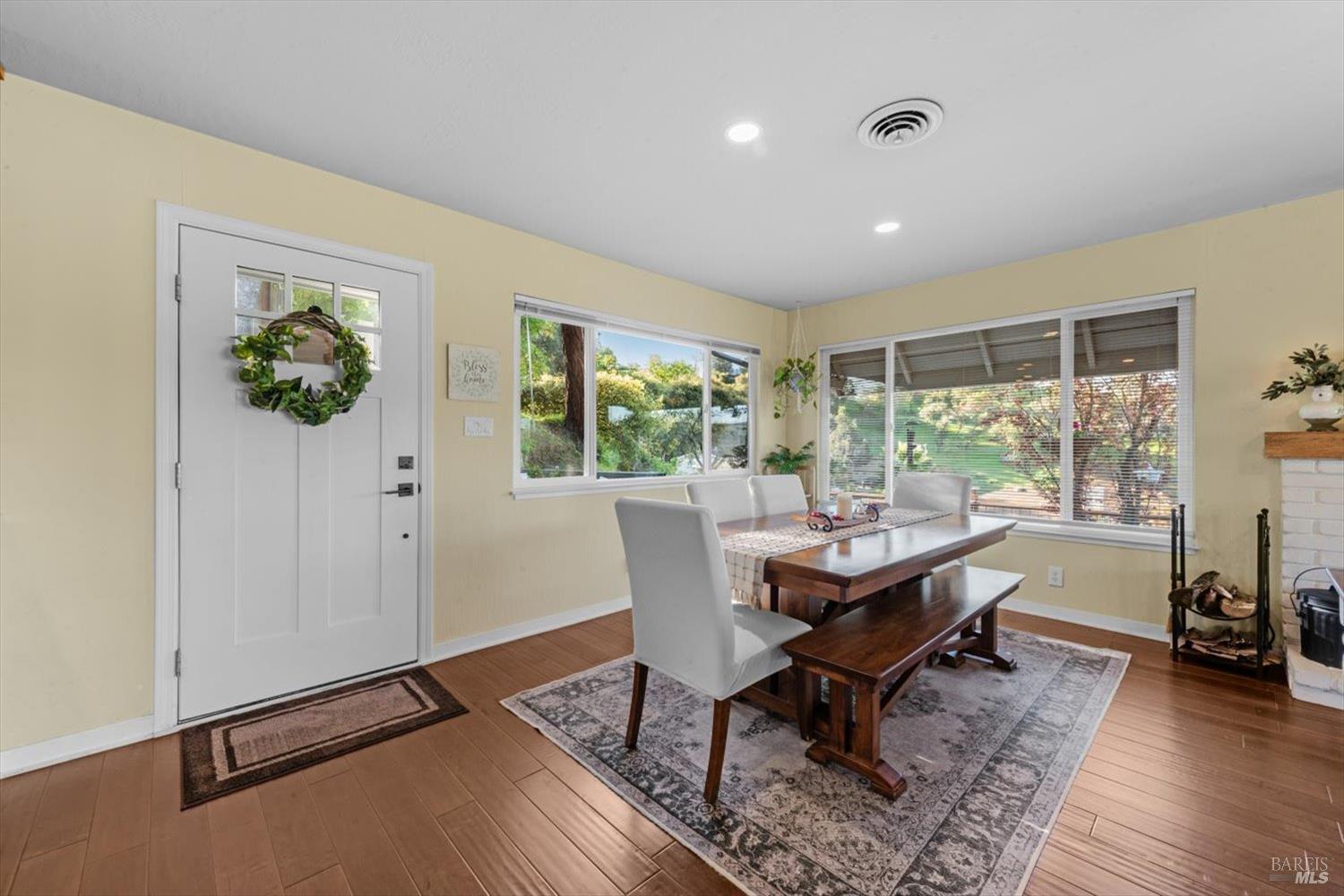 Detail Gallery Image 10 of 45 For 1380 Steele Canyon Rd, Napa,  CA 94558 - 2 Beds | 1/1 Baths