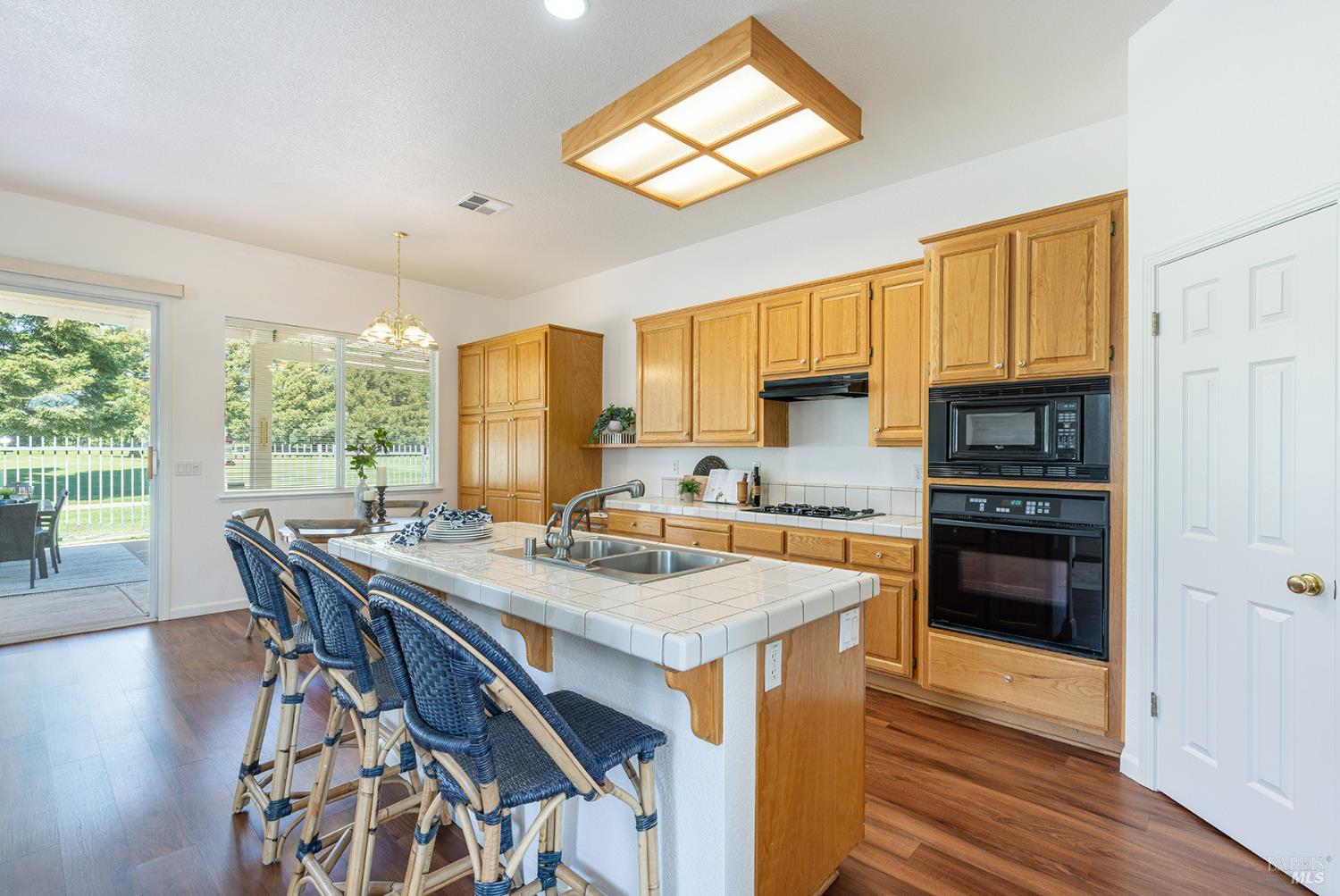 Detail Gallery Image 17 of 56 For 3896 Doral Dr, Fairfield,  CA 94533 - 4 Beds | 2 Baths