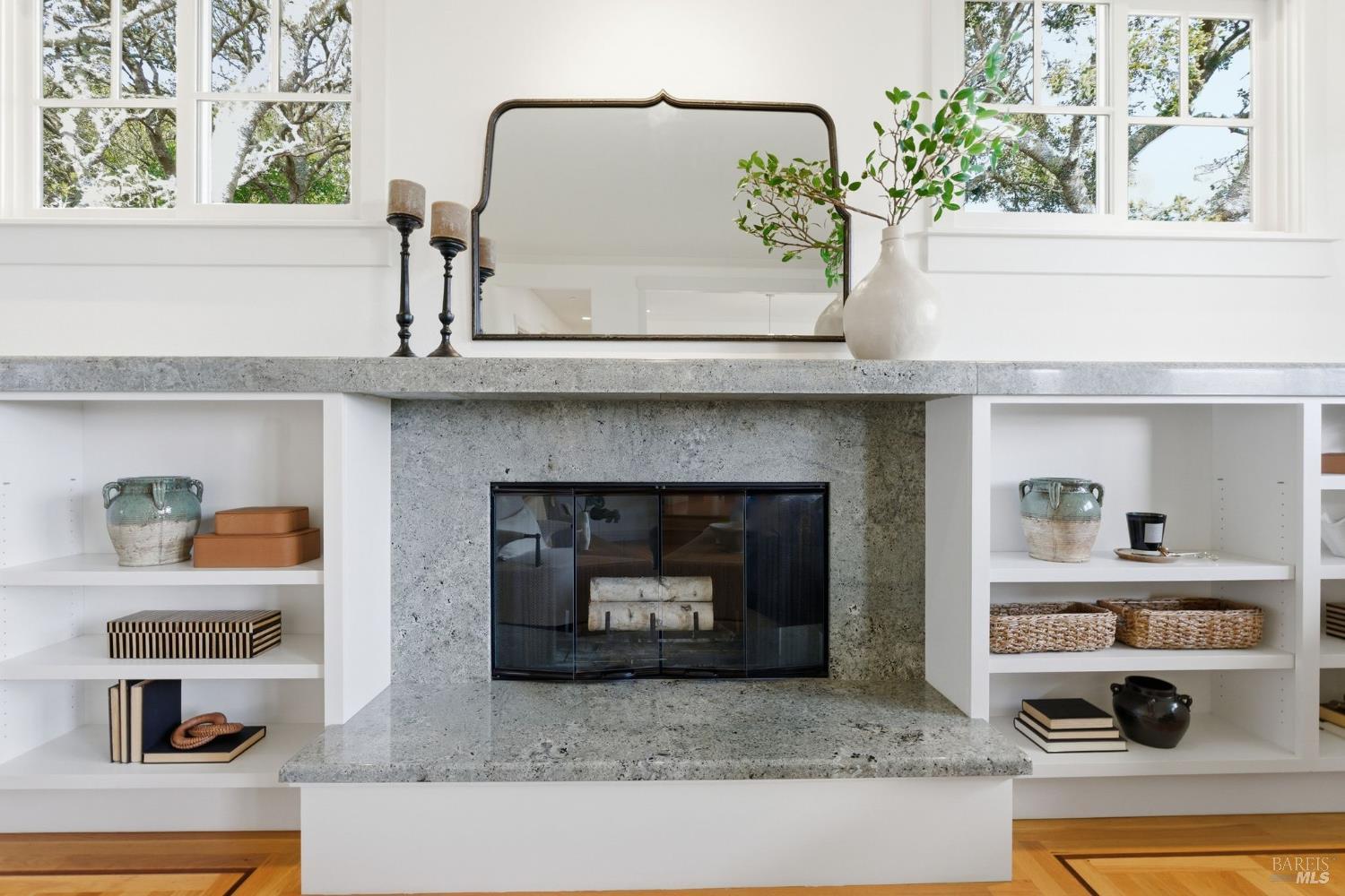 Detail Gallery Image 8 of 58 For 711 Forest Way, Mill Valley,  CA 94941 - 4 Beds | 3/1 Baths