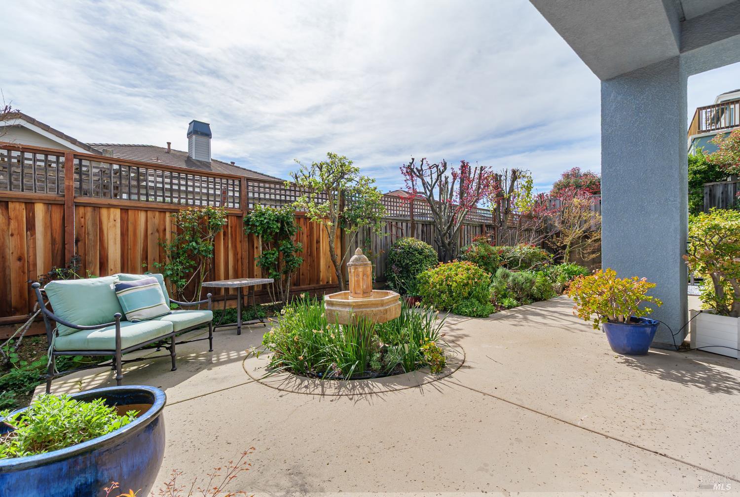 Detail Gallery Image 25 of 28 For 132 Pinheiro Cir, Novato,  CA 94945 - 3 Beds | 2/1 Baths