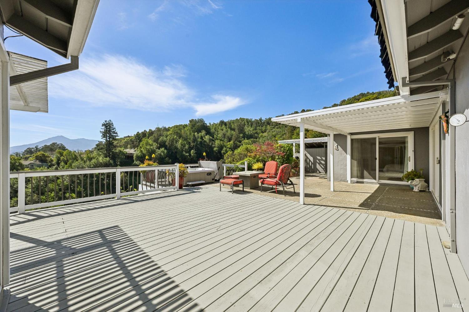 Detail Gallery Image 54 of 61 For 113 Convent Ct, San Rafael,  CA 94901 - 3 Beds | 2/2 Baths