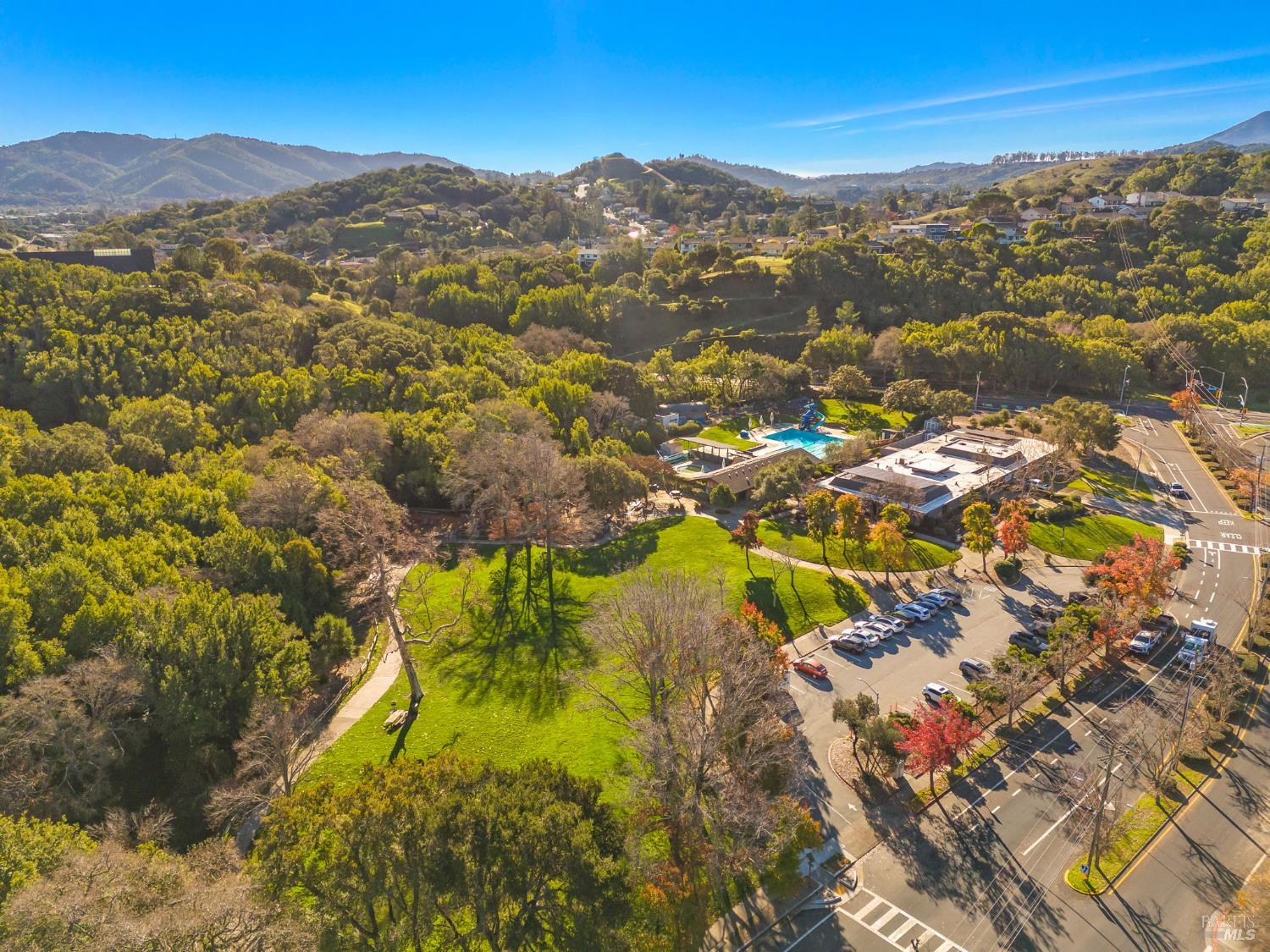 Detail Gallery Image 42 of 56 For 2151 Danberry Ln, San Rafael,  CA 94903 - 4 Beds | 2 Baths