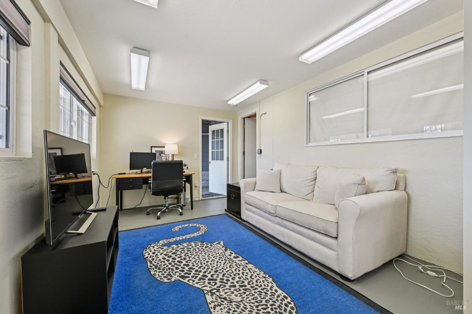 Detail Gallery Image 47 of 61 For 113 Convent Ct, San Rafael,  CA 94901 - 3 Beds | 2/2 Baths