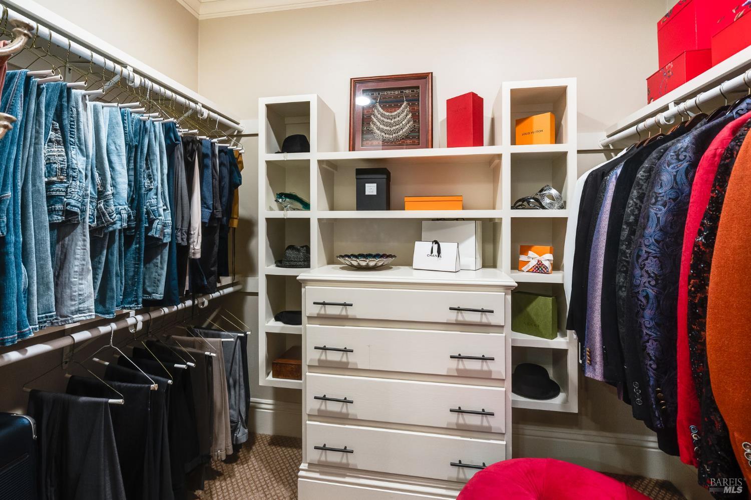 Detail Gallery Image 42 of 68 For 10 Canterbury Dr, Napa,  CA 94558 - 3 Beds | 3/1 Baths