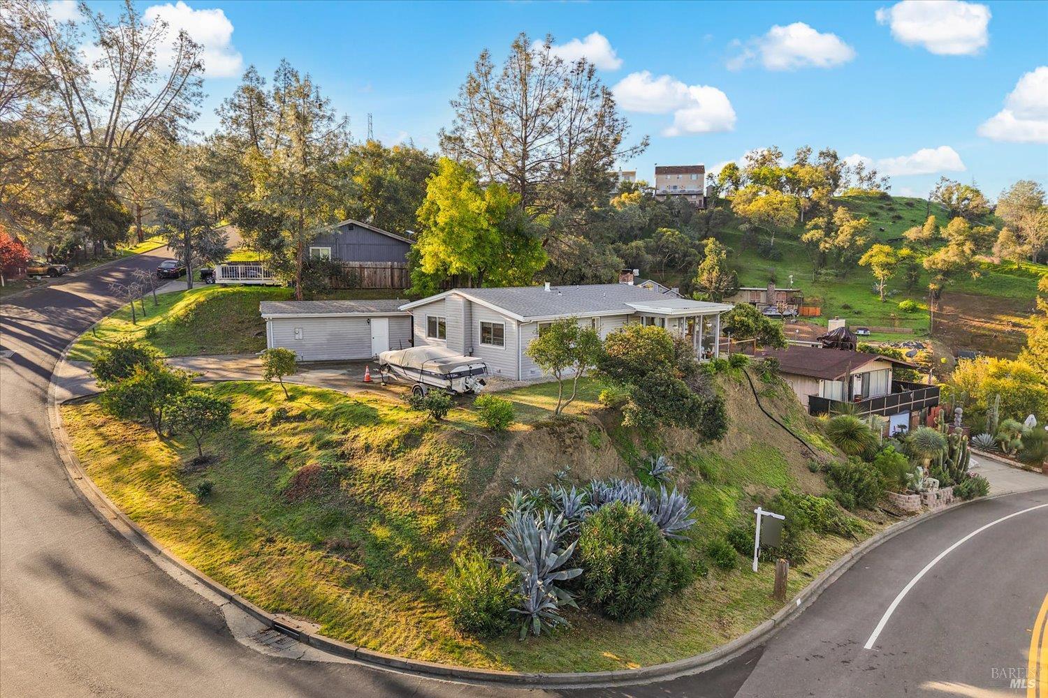 Detail Gallery Image 42 of 45 For 1380 Steele Canyon Rd, Napa,  CA 94558 - 2 Beds | 1/1 Baths