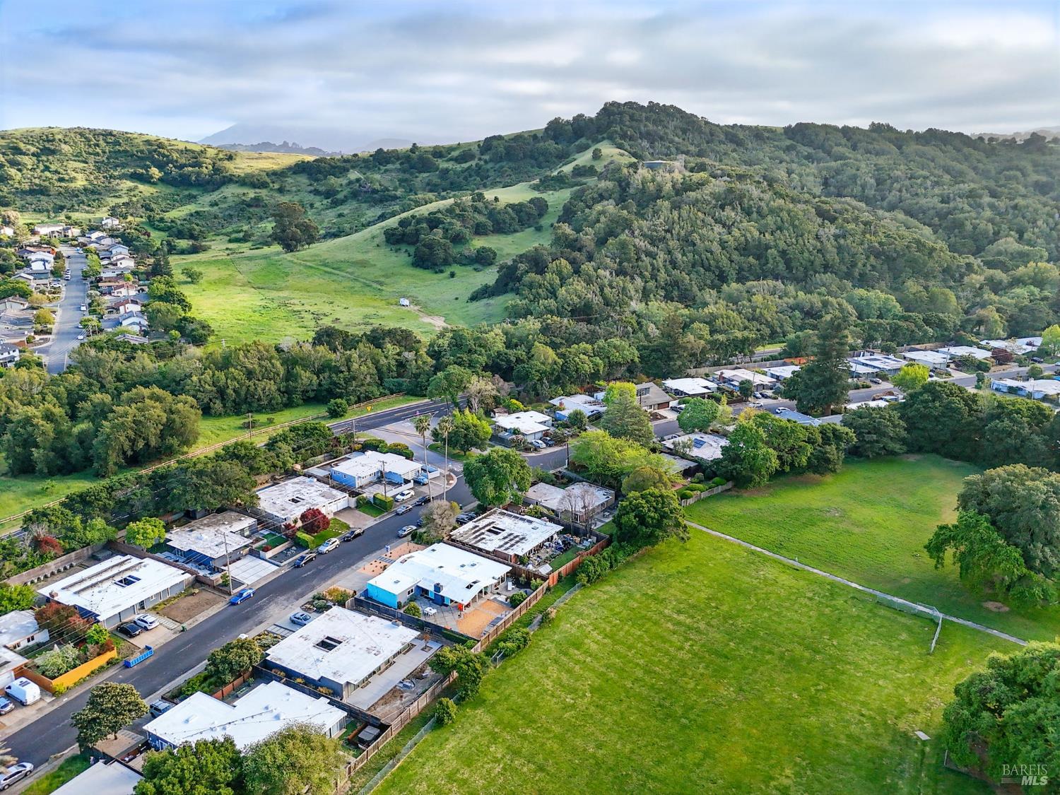 Detail Gallery Image 55 of 56 For 2151 Danberry Ln, San Rafael,  CA 94903 - 4 Beds | 2 Baths