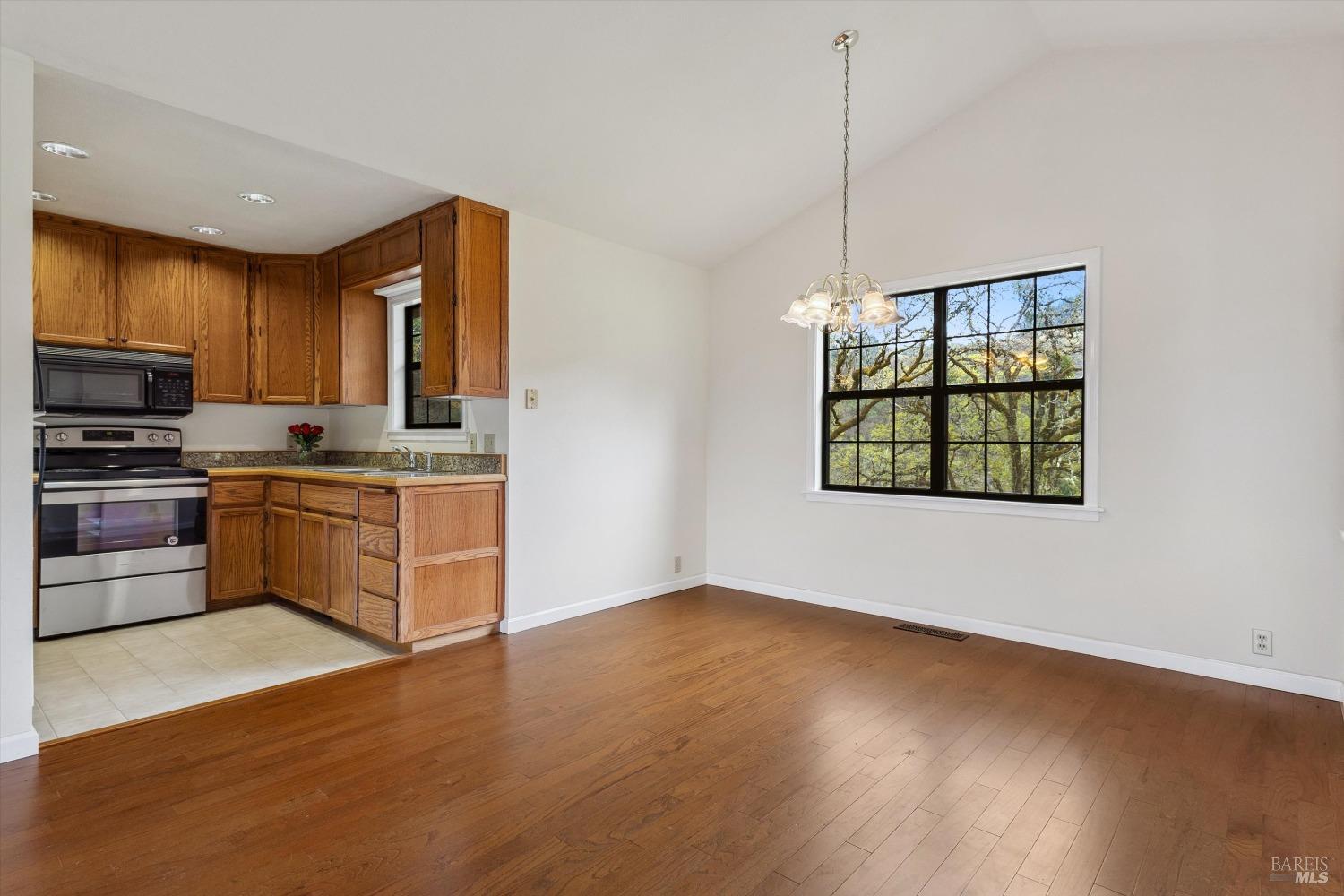 Detail Gallery Image 16 of 75 For 8401 Brandywine Dr, Ukiah,  CA 95482 - 2 Beds | 1 Baths