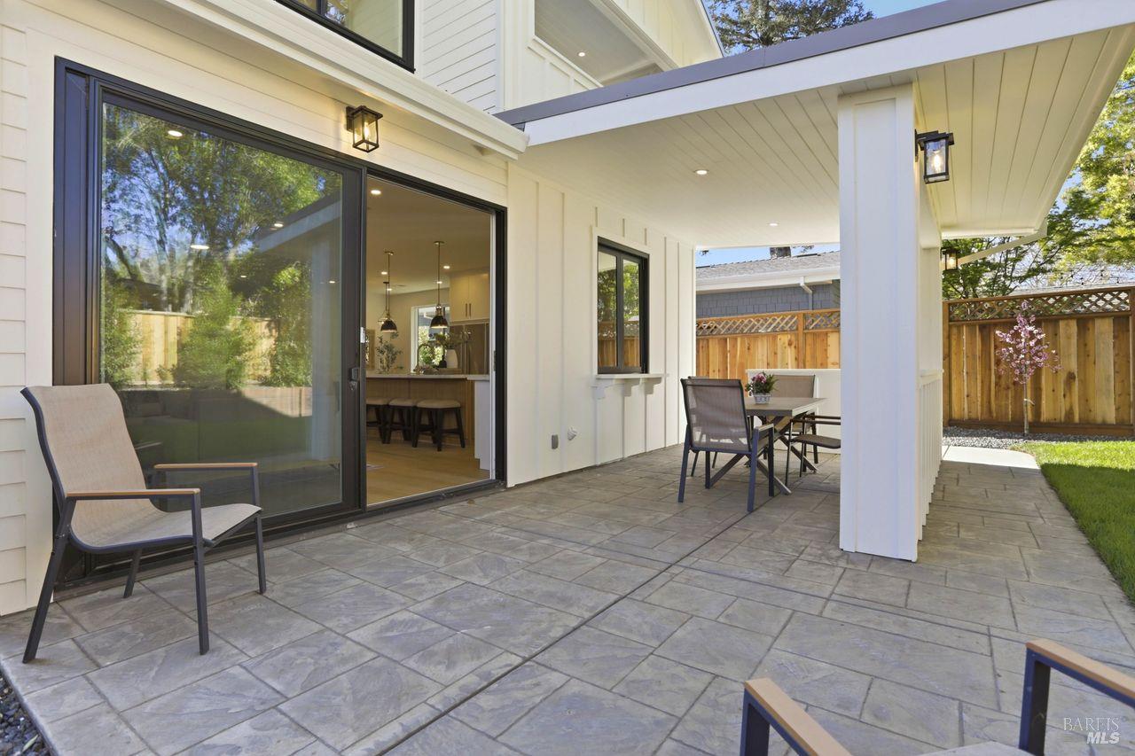 Detail Gallery Image 35 of 37 For 41 Park Dr, San Anselmo,  CA 94960 - 3 Beds | 2/1 Baths