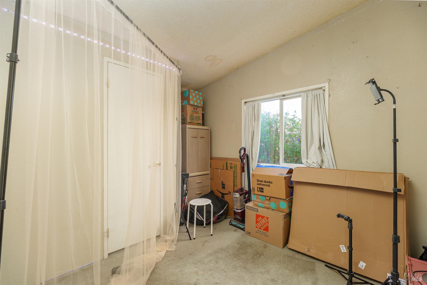 Detail Gallery Image 14 of 20 For 97 Kennedy Ln #26,  Healdsburg,  CA 95448 - 3 Beds | 2 Baths