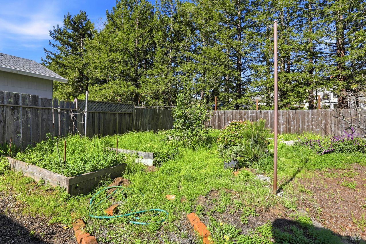 Detail Gallery Image 24 of 29 For 31 Claus Dr, Fairfax,  CA 94930 - 2 Beds | 1 Baths