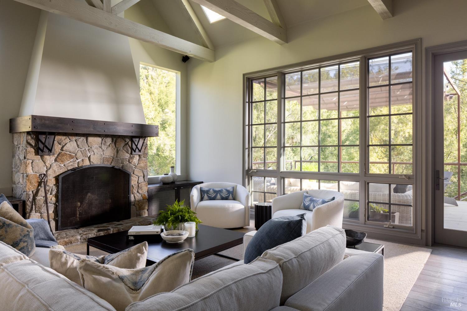 Detail Gallery Image 21 of 57 For 4504 Redwood Rd, Napa,  CA 94558 - 4 Beds | 3/1 Baths