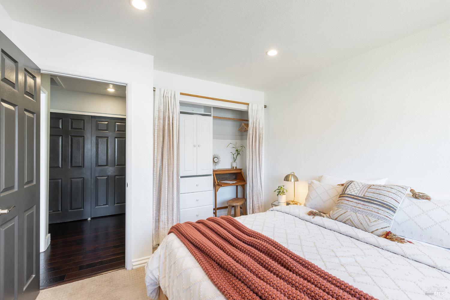 Detail Gallery Image 26 of 61 For 2409 Canin Ct, Santa Rosa,  CA 95405 - 3 Beds | 2 Baths