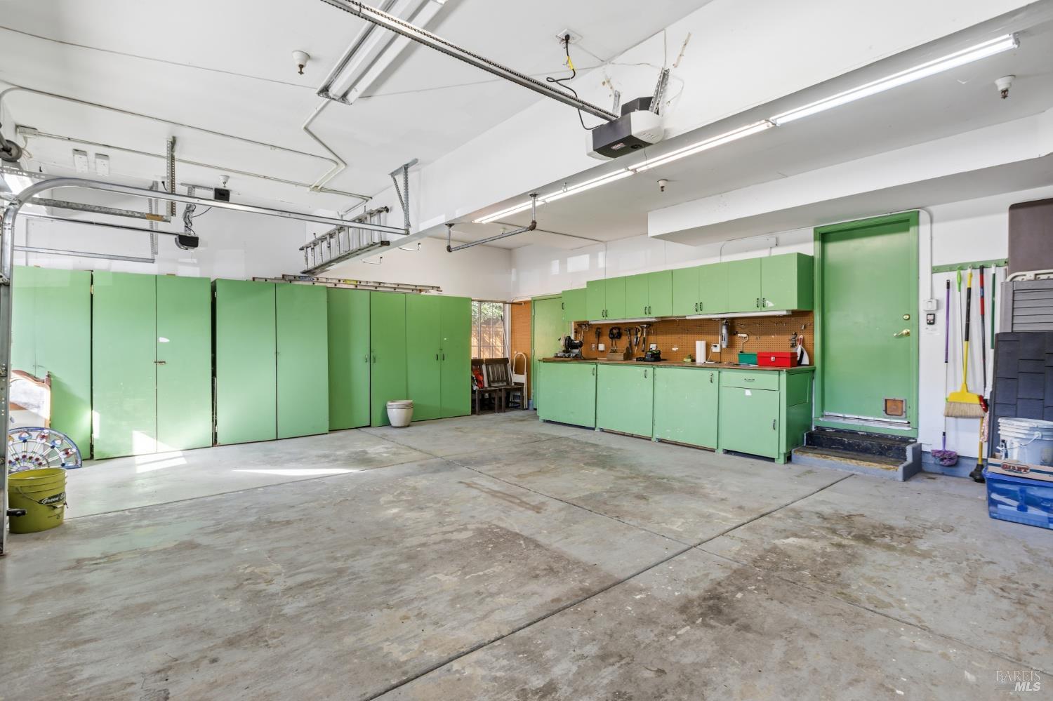 Detail Gallery Image 35 of 57 For 134 Grevillia Dr, Petaluma,  CA 94952 - 4 Beds | 3 Baths