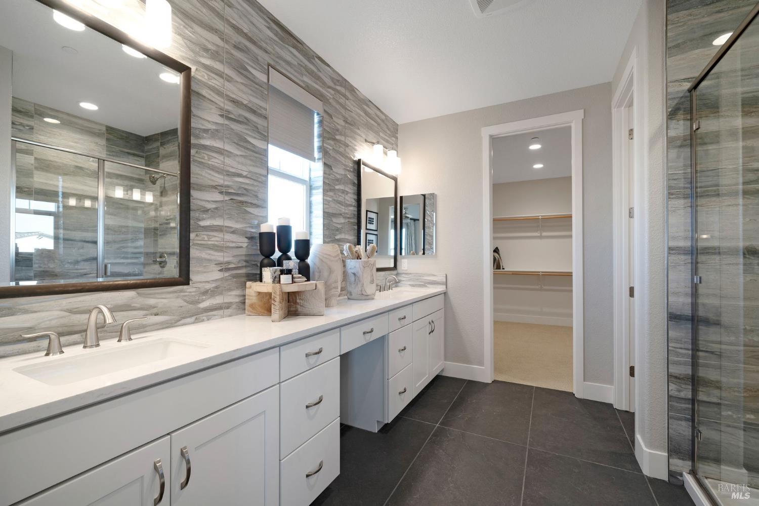 Detail Gallery Image 18 of 42 For 513 Eagle Cir, Oakley,  CA 94561 - 4 Beds | 3 Baths