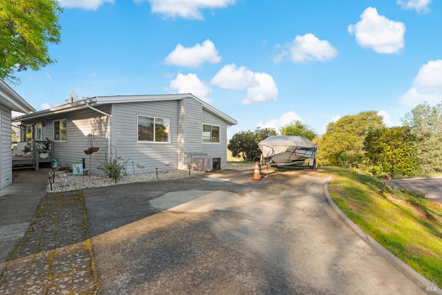 Detail Gallery Image 9 of 45 For 1380 Steele Canyon Rd, Napa,  CA 94558 - 2 Beds | 1/1 Baths