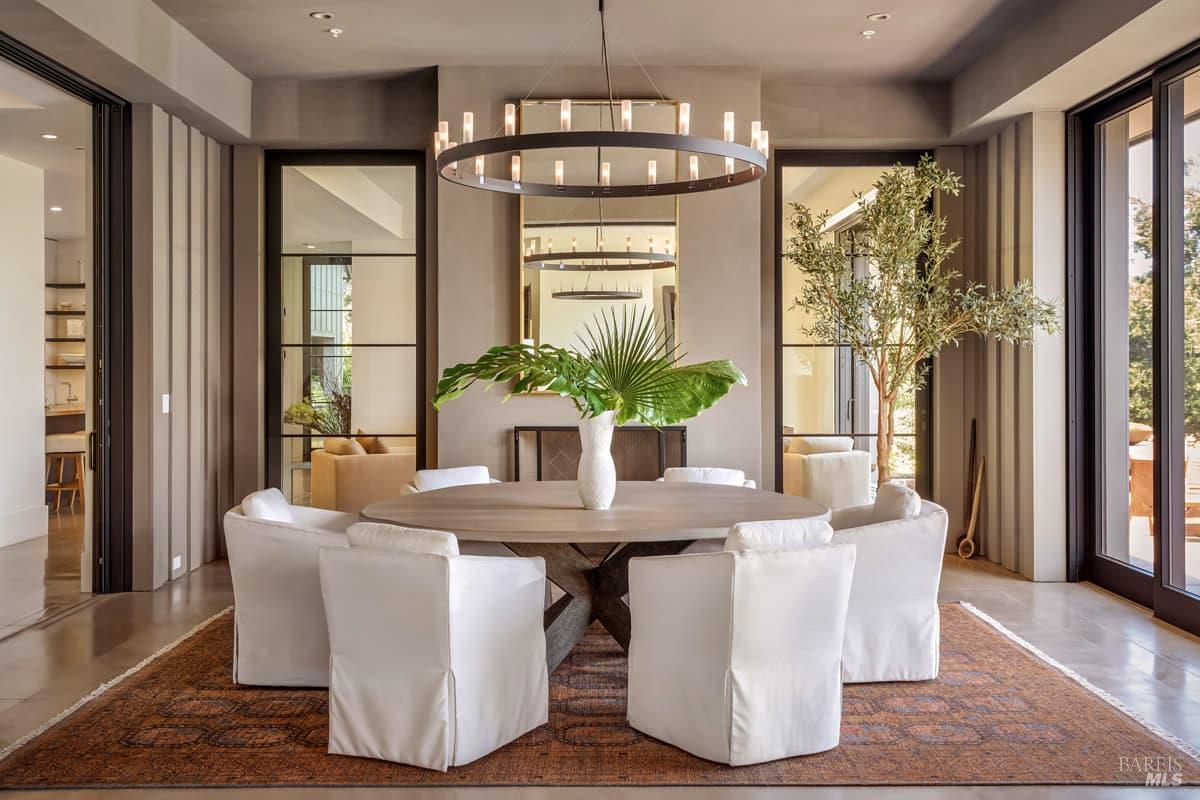 Detail Gallery Image 13 of 73 For 710 Soscol Creek Rd, Napa,  CA 94558 - 5 Beds | 5/1 Baths