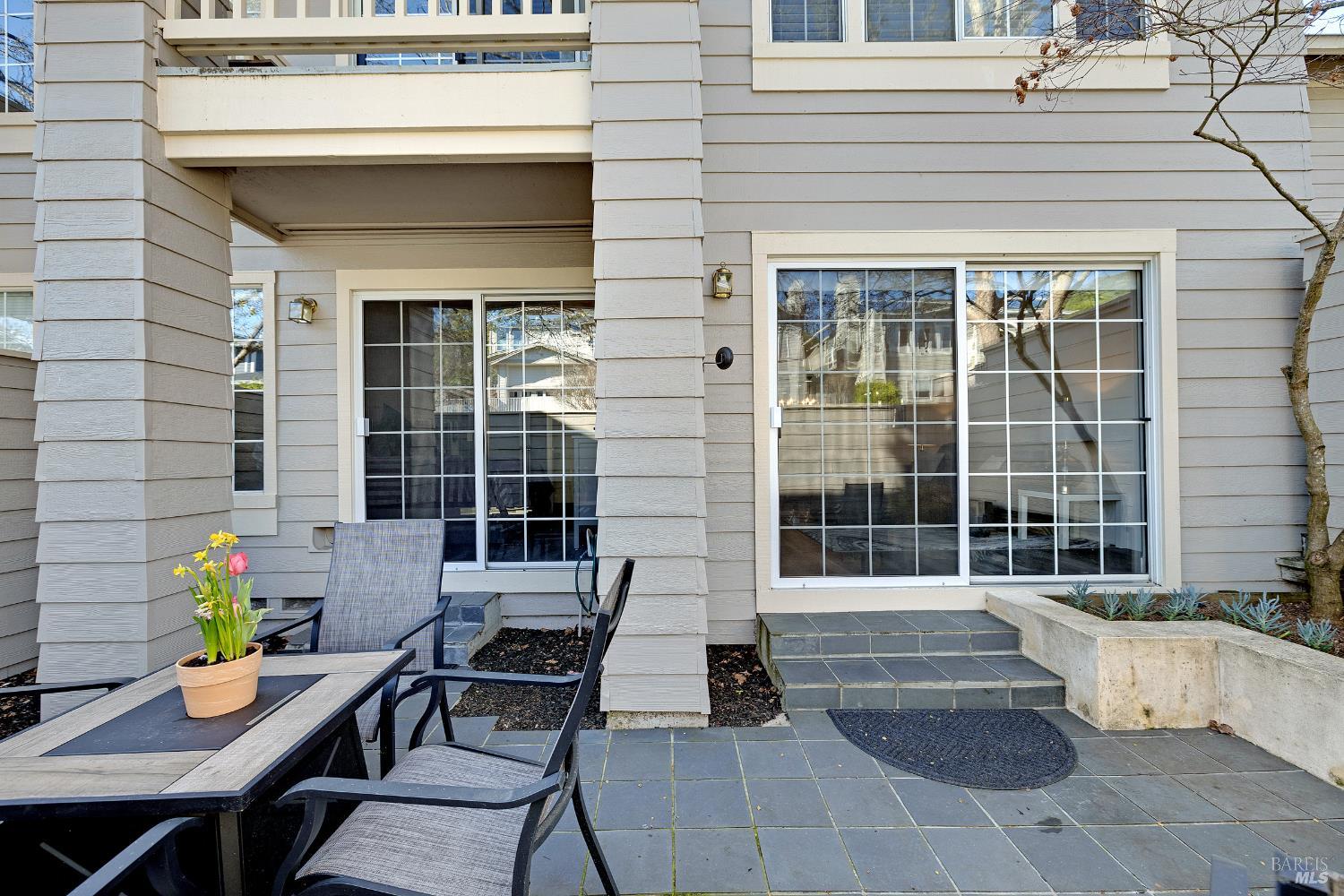 Detail Gallery Image 12 of 30 For 36 Bridle Path Ln, Novato,  CA 94945 - 2 Beds | 2 Baths