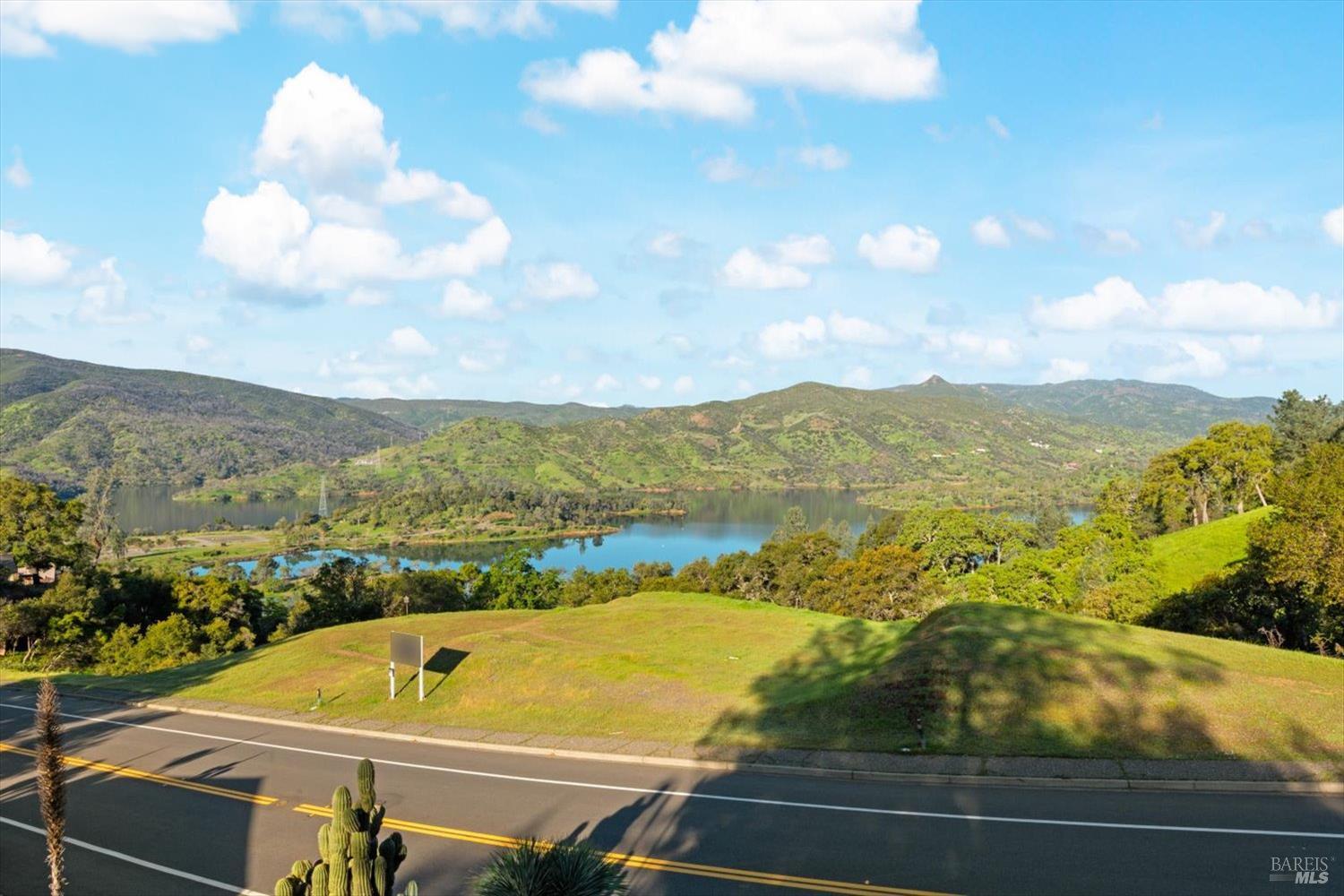 Detail Gallery Image 37 of 45 For 1380 Steele Canyon Rd, Napa,  CA 94558 - 2 Beds | 1/1 Baths