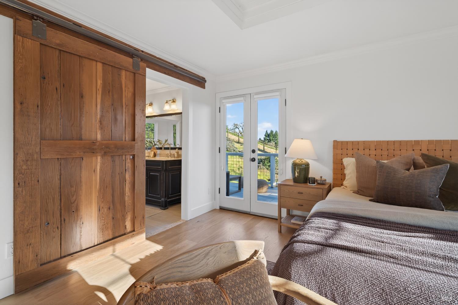 Detail Gallery Image 25 of 53 For 20 Archibald Ln, Novato,  CA 94945 - 4 Beds | 3/1 Baths