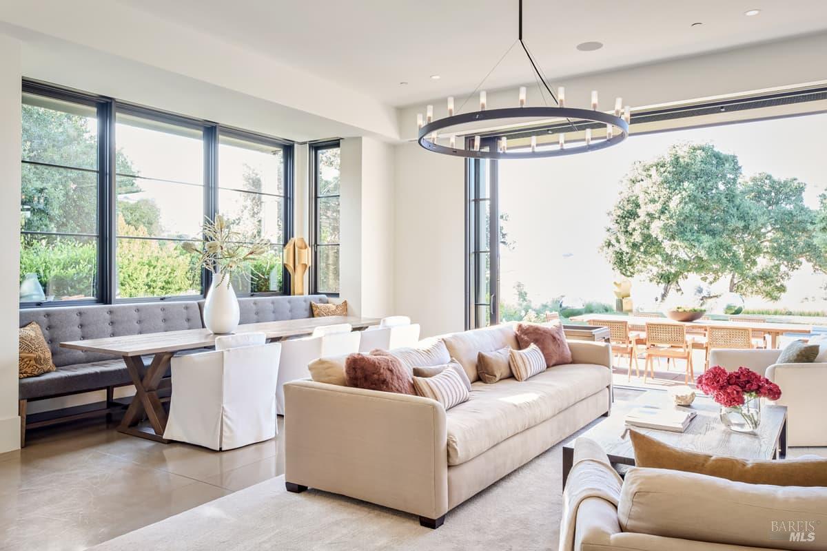 Detail Gallery Image 22 of 73 For 710 Soscol Creek Rd, Napa,  CA 94558 - 5 Beds | 5/1 Baths