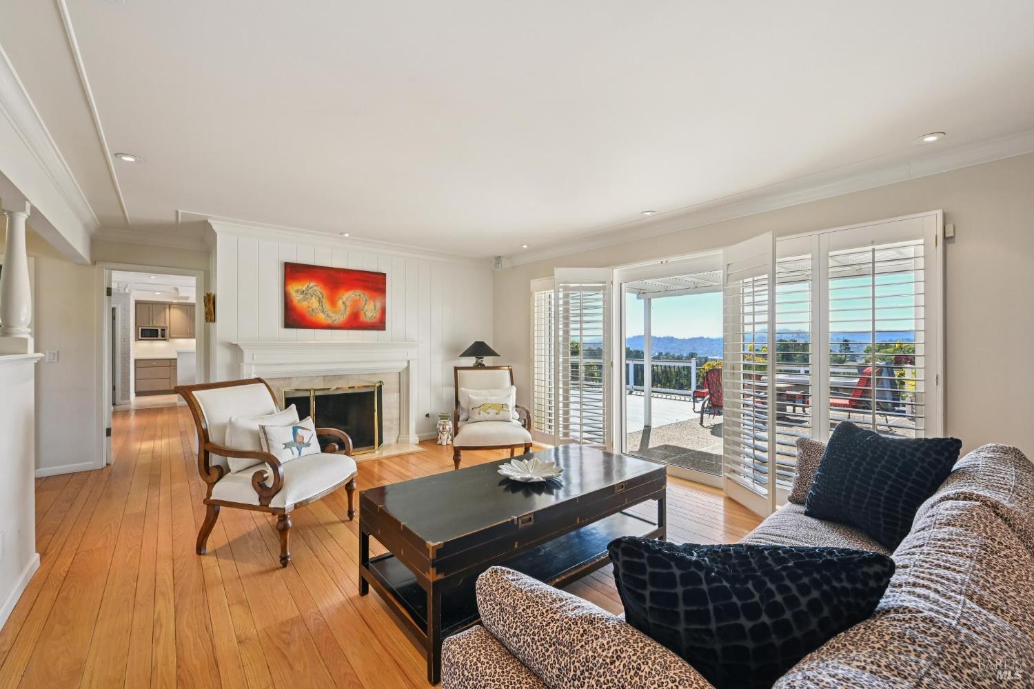 Detail Gallery Image 10 of 61 For 113 Convent Ct, San Rafael,  CA 94901 - 3 Beds | 2/2 Baths