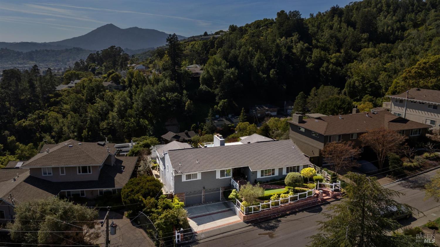 Detail Gallery Image 60 of 61 For 113 Convent Ct, San Rafael,  CA 94901 - 3 Beds | 2/2 Baths