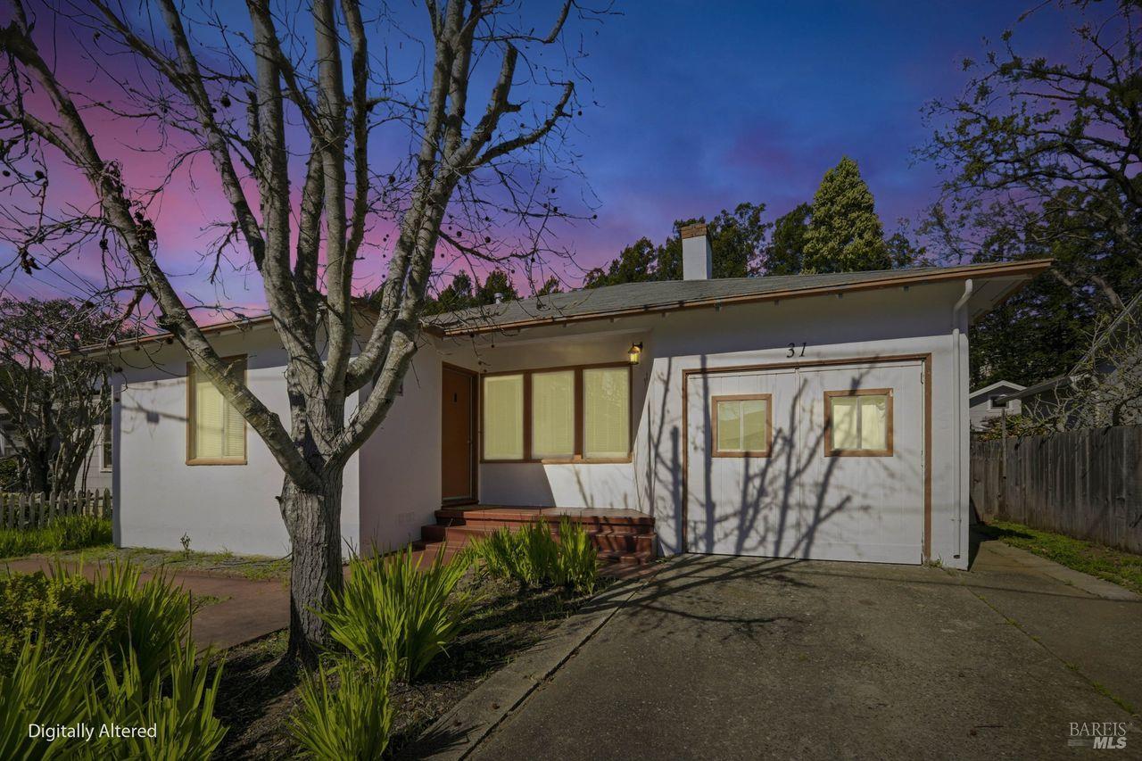 Detail Gallery Image 2 of 29 For 31 Claus Dr, Fairfax,  CA 94930 - 2 Beds | 1 Baths